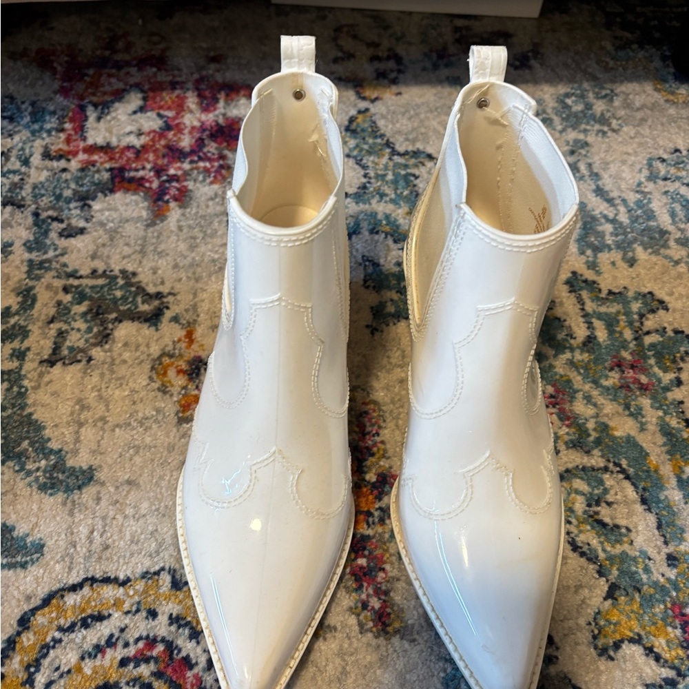 Sam Edelman White Rubber cowboy Boots
